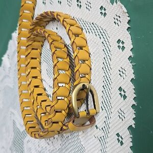 ♦️Belt In Yellow/Gold Color With Gold Tone Buckle One Size Fits Most FINAL PRICE